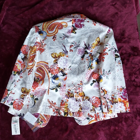 Jacket - Picture 4 of 5